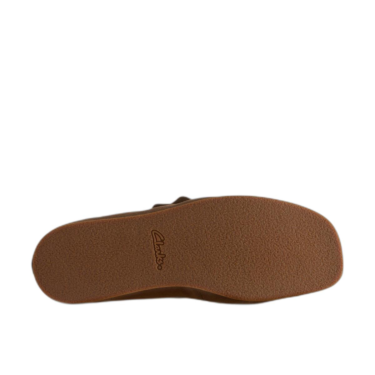 product/c/l/clarks_26172821_dark-sand-suede_3.jpg