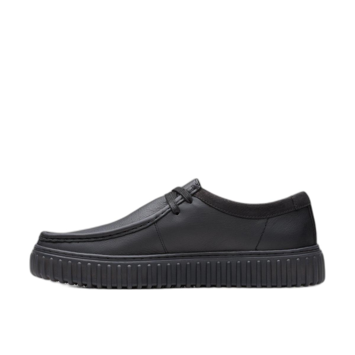 product/c/l/clarks_26181385_black-leather_2.jpg