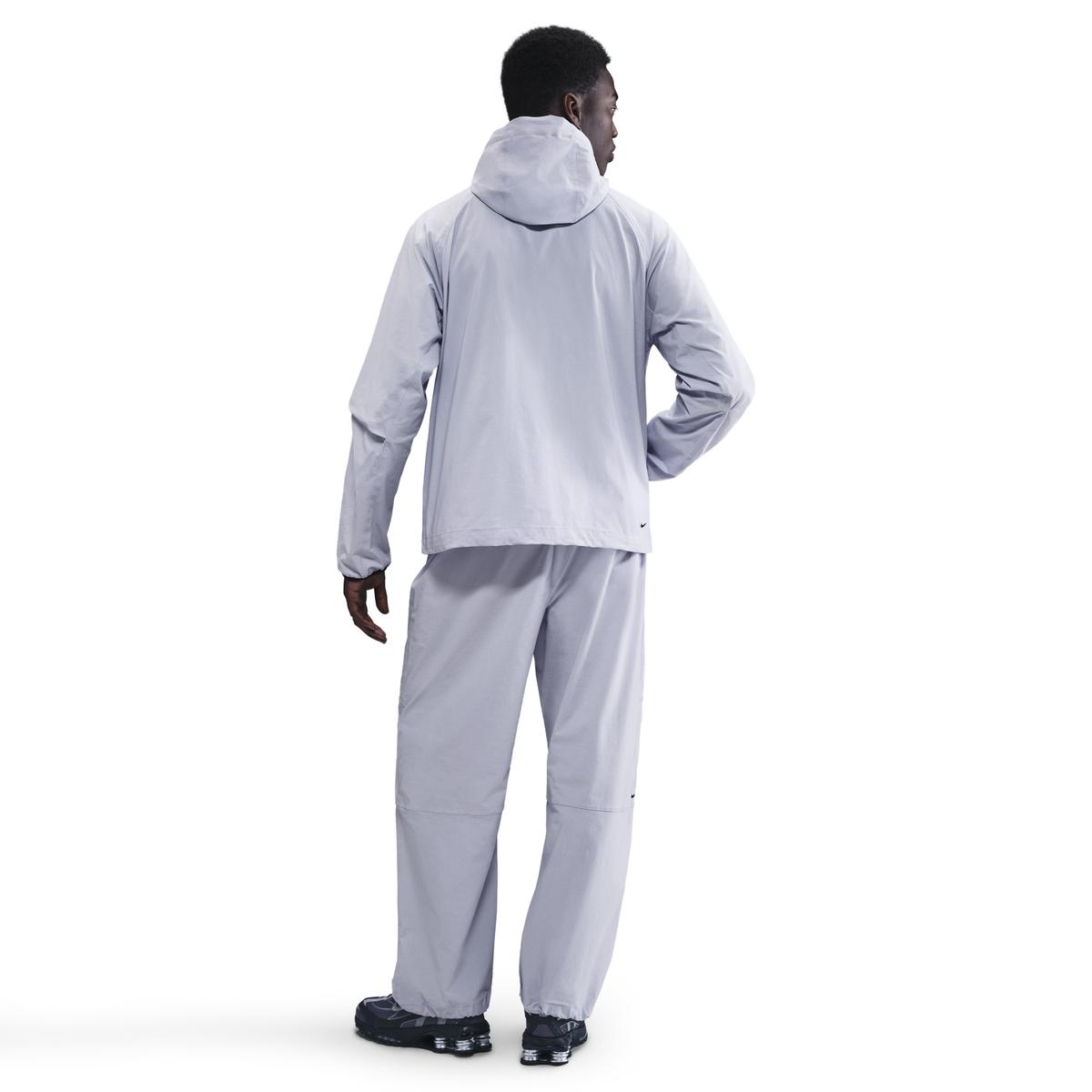 product/n/i/nike_hm7158-057_ghost-ghost-black_2.jpg