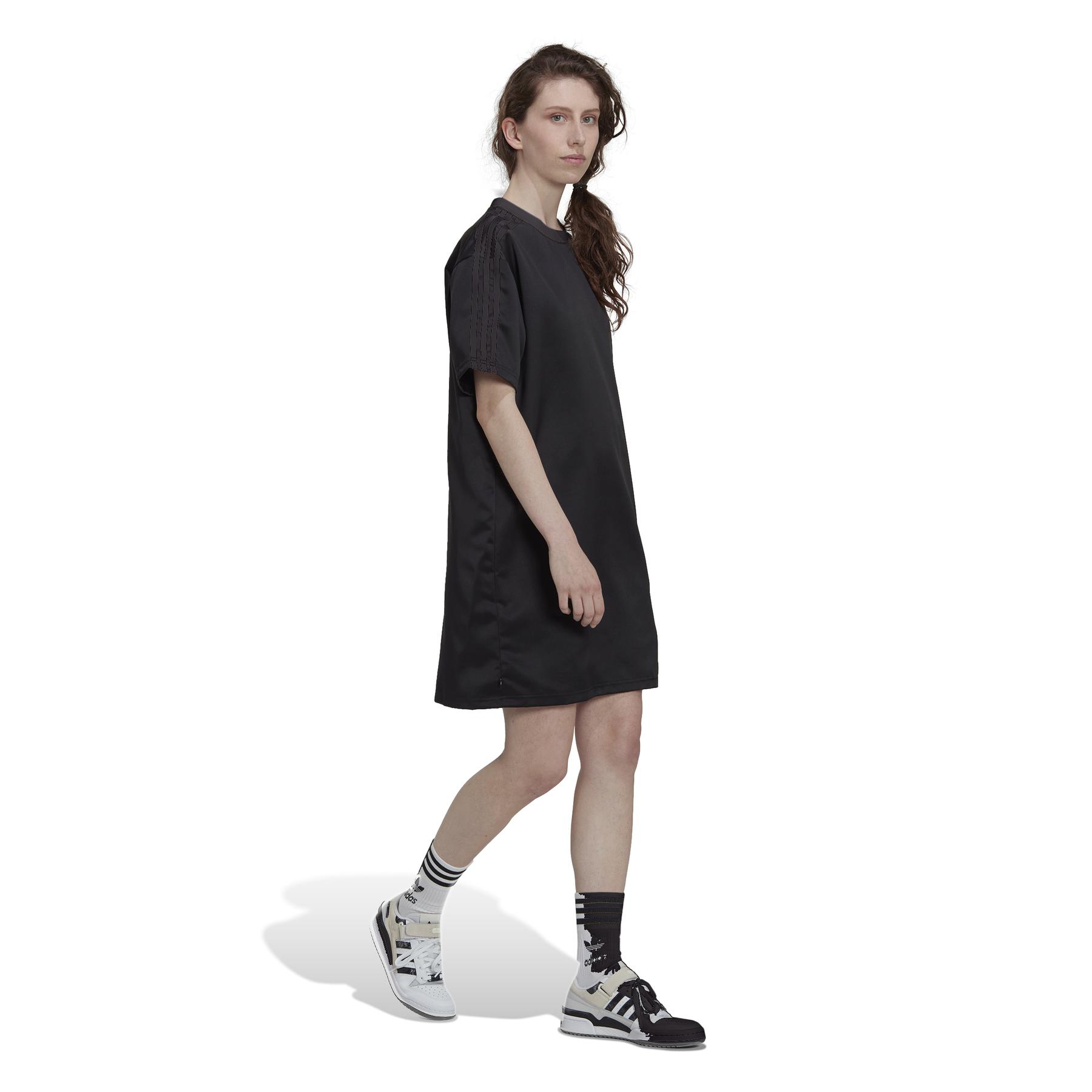 product/a/d/adidas-originals_hk5079_6_apparel_on_model_walking_view_white.jpg