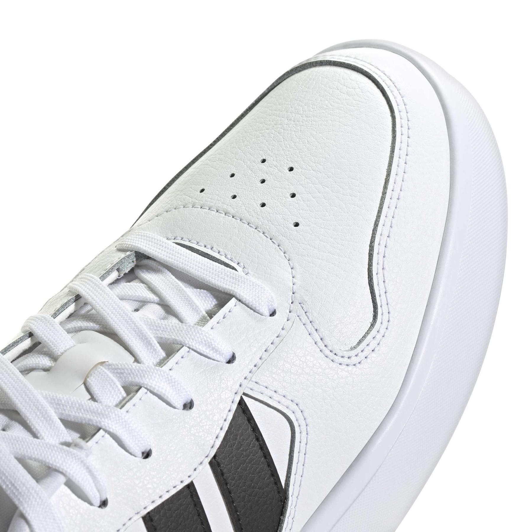 product/a/d/adidas_ih0856_8_footwear_photography_detail_view_1_white-nw091625.jpg