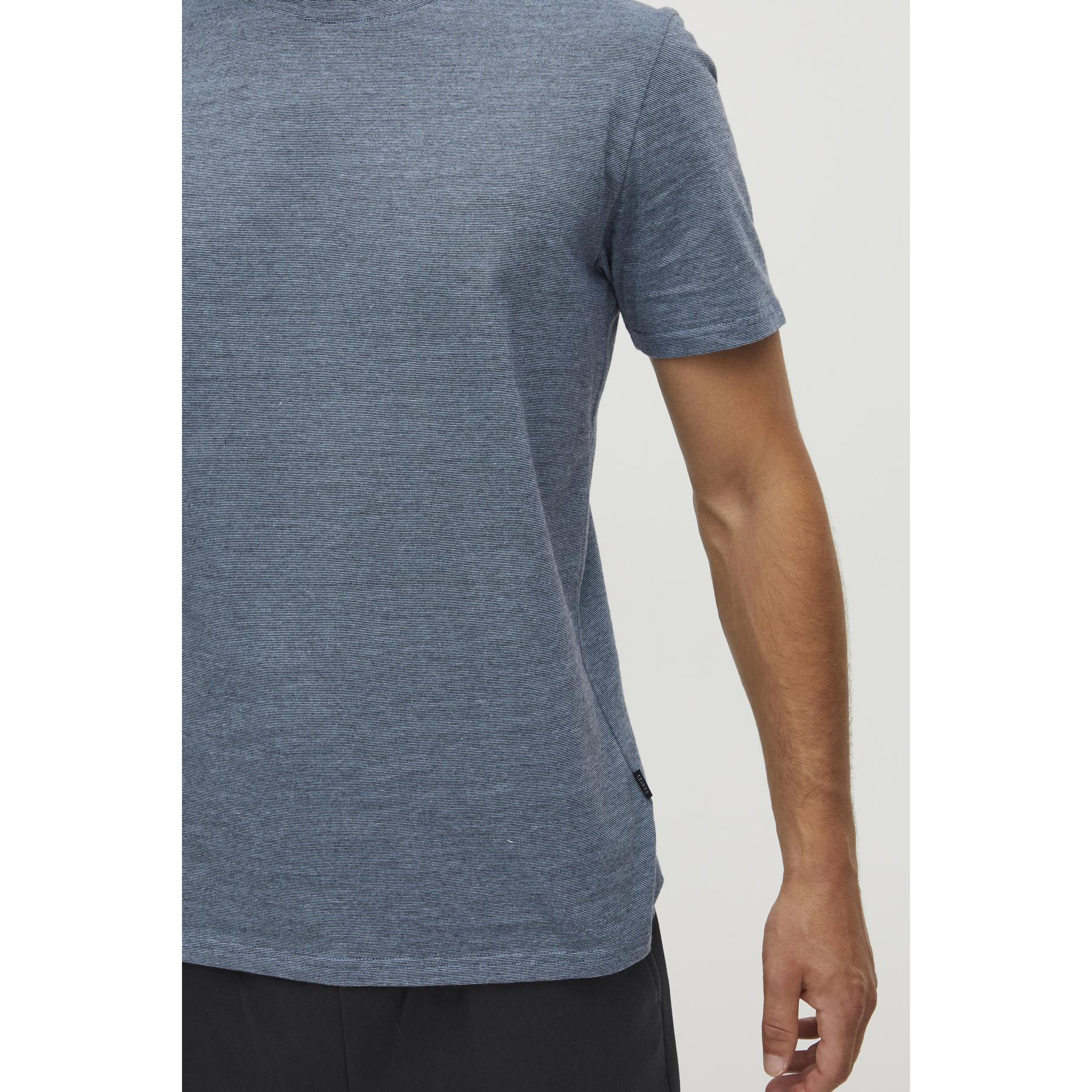 product/c/a/casual-friday_20504834-164120_7.jpg