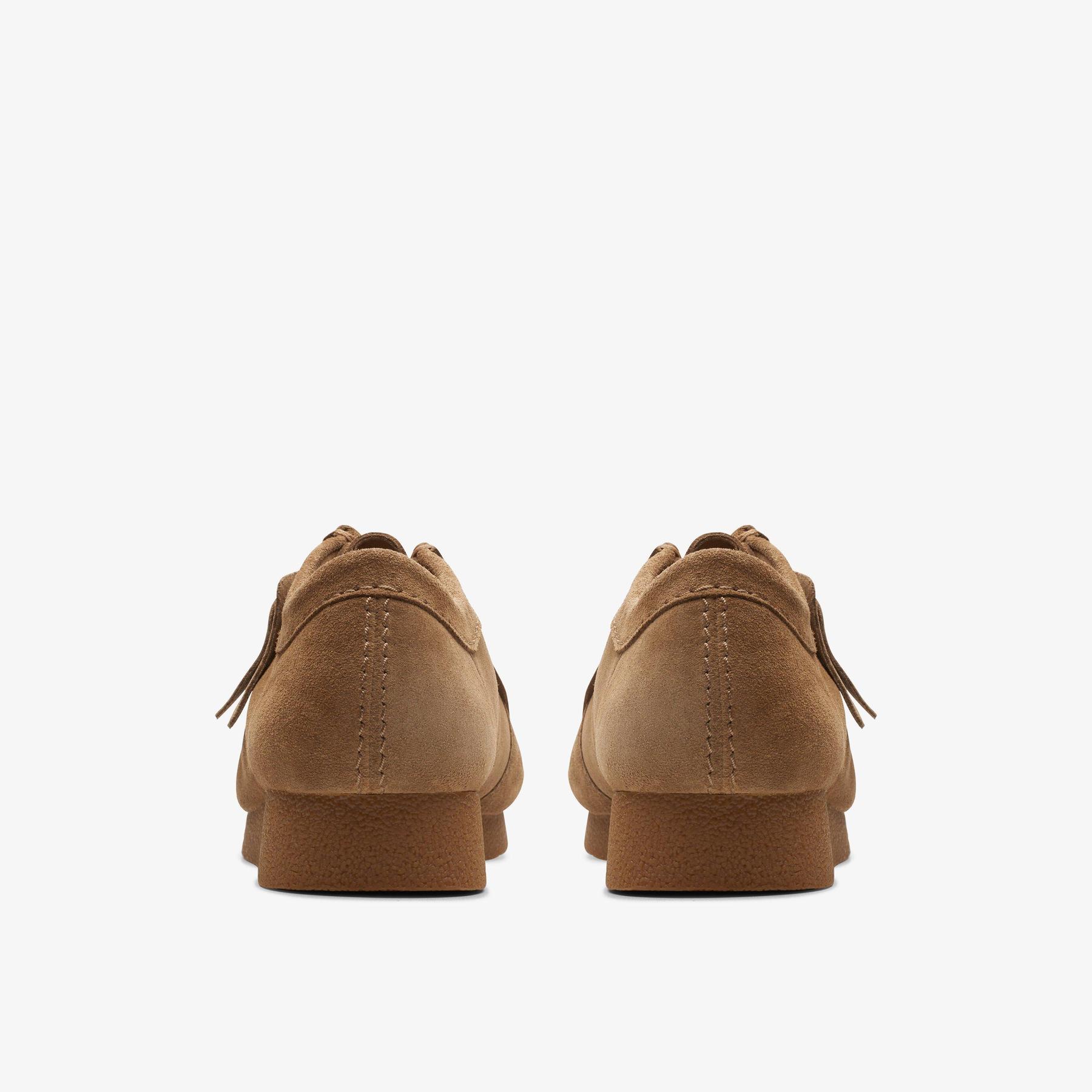 product/c/l/clarks_26172821_dark-sand-suede_5.jpg