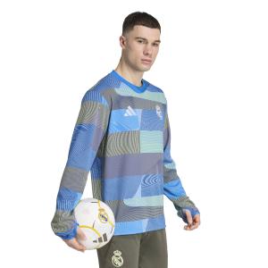 product/a/d/adidas_jp4154_4_apparel_on_model_walking_view_white.jpg