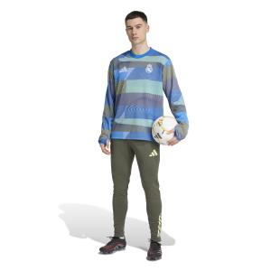product/a/d/adidas_jp4154_5_apparel_on_model_standard_outfit_view_white.jpg