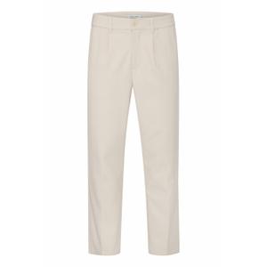 20504943-135304-pleated-trousers-casual-friday-marc-performance-rainy-day
